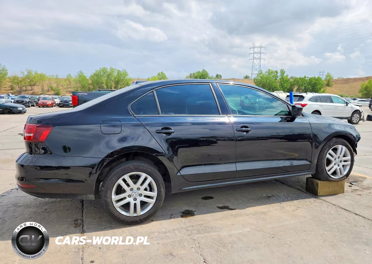 2018 Volkswagen Jetta S VIN:3VW2B7AJXJM231969 - 3
