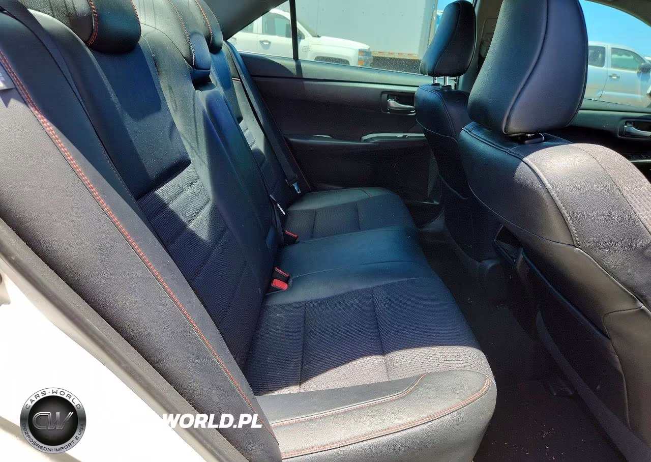 2017 Toyota Camry Le VIN:4T1BF1FKXHU277471 - 10