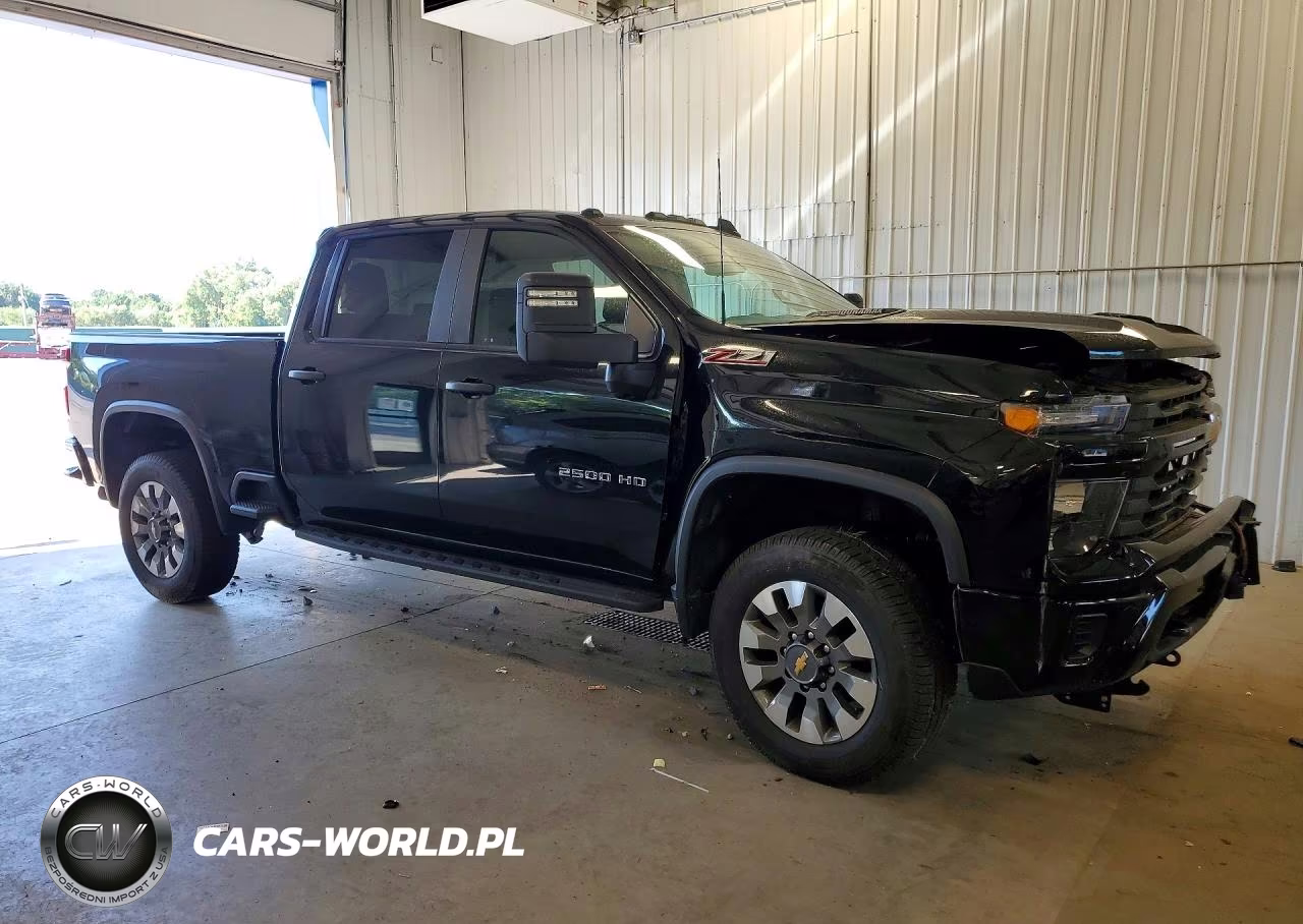 2024 Chevrolet Silverado K2500 Custom VIN:1GC4YMEY7RF202067 - 4