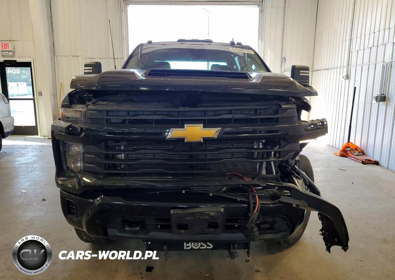 2024 Chevrolet Silverado K2500 Custom VIN:1GC4YMEY7RF202067 - 5