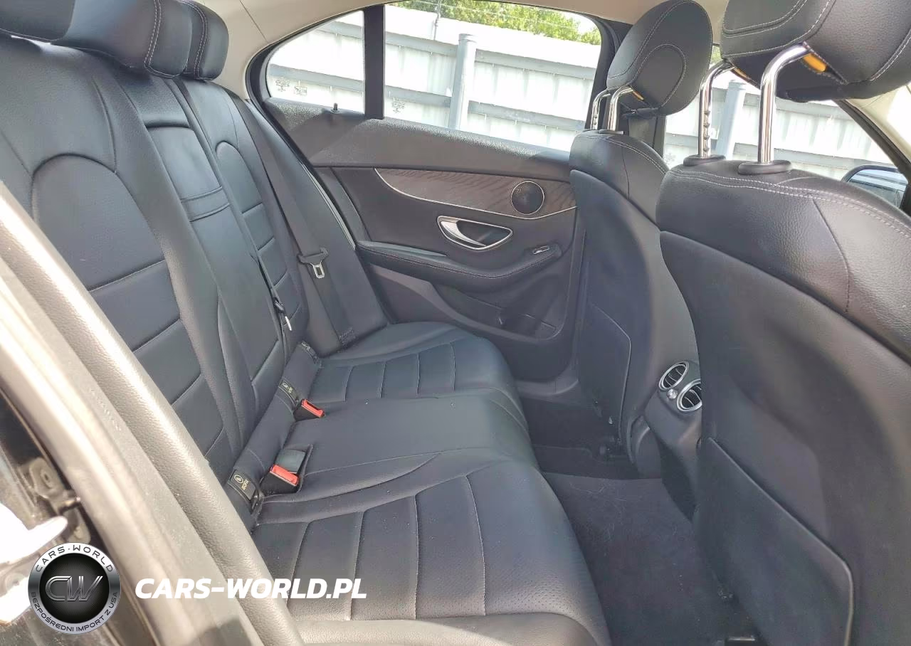 2017 Mercedes-Benz C 300 VIN:55SWF4JB0HU211095 - 10