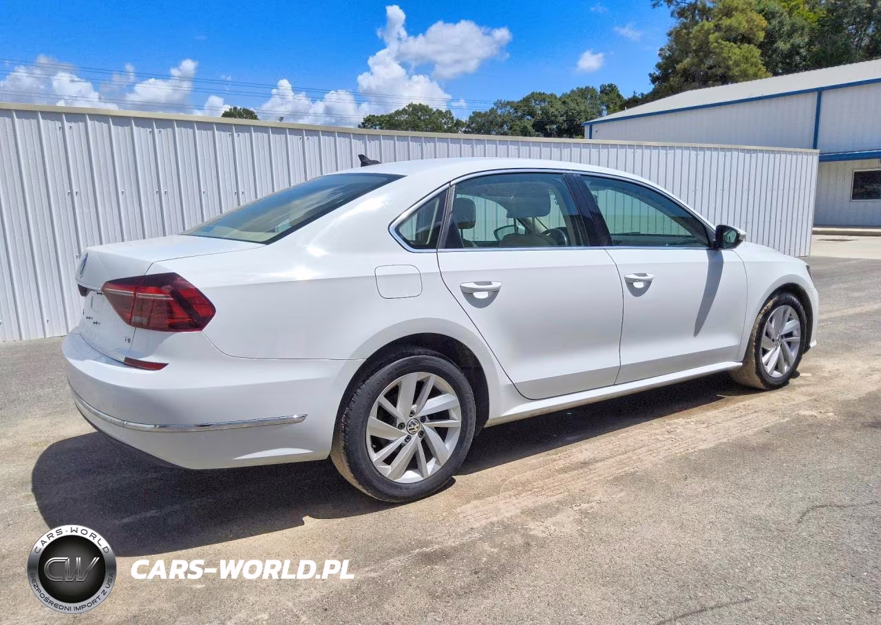 2018 Volkswagen Passat Se VIN:1VWBA7A35JC014948 - 3