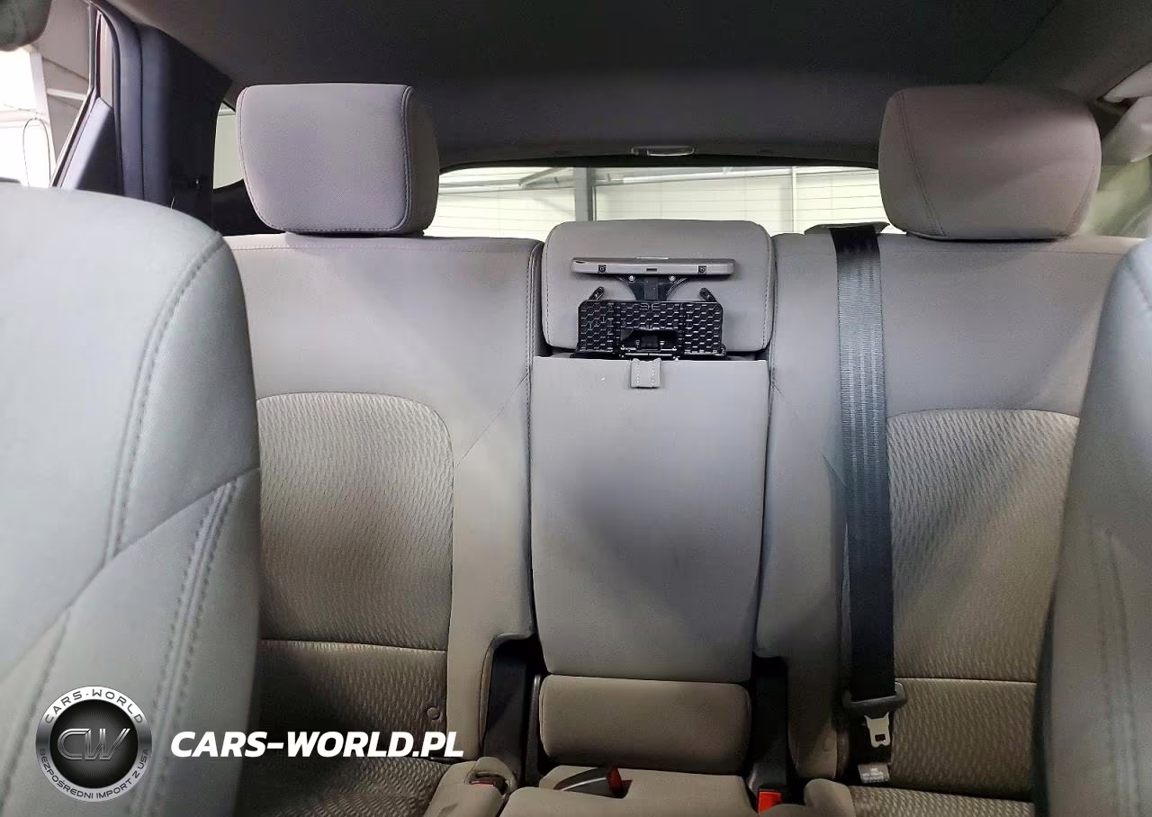 2018 Hyundai Santa Fe Sport 2.4L VIN:5NMZTDLB8JH081687 - 10