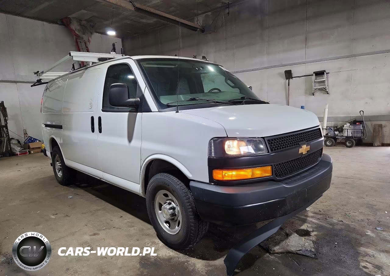 2023 Chevrolet Express G2500 VIN:1GCWGAFP7P1107101 - 4