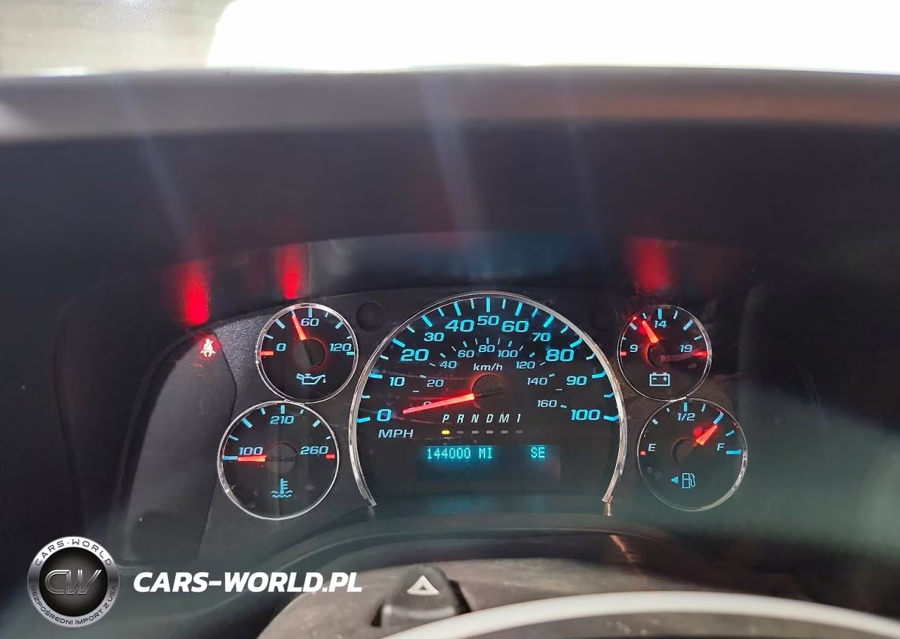 2023 Chevrolet Express G2500 VIN:1GCWGAFP7P1107101 - 9
