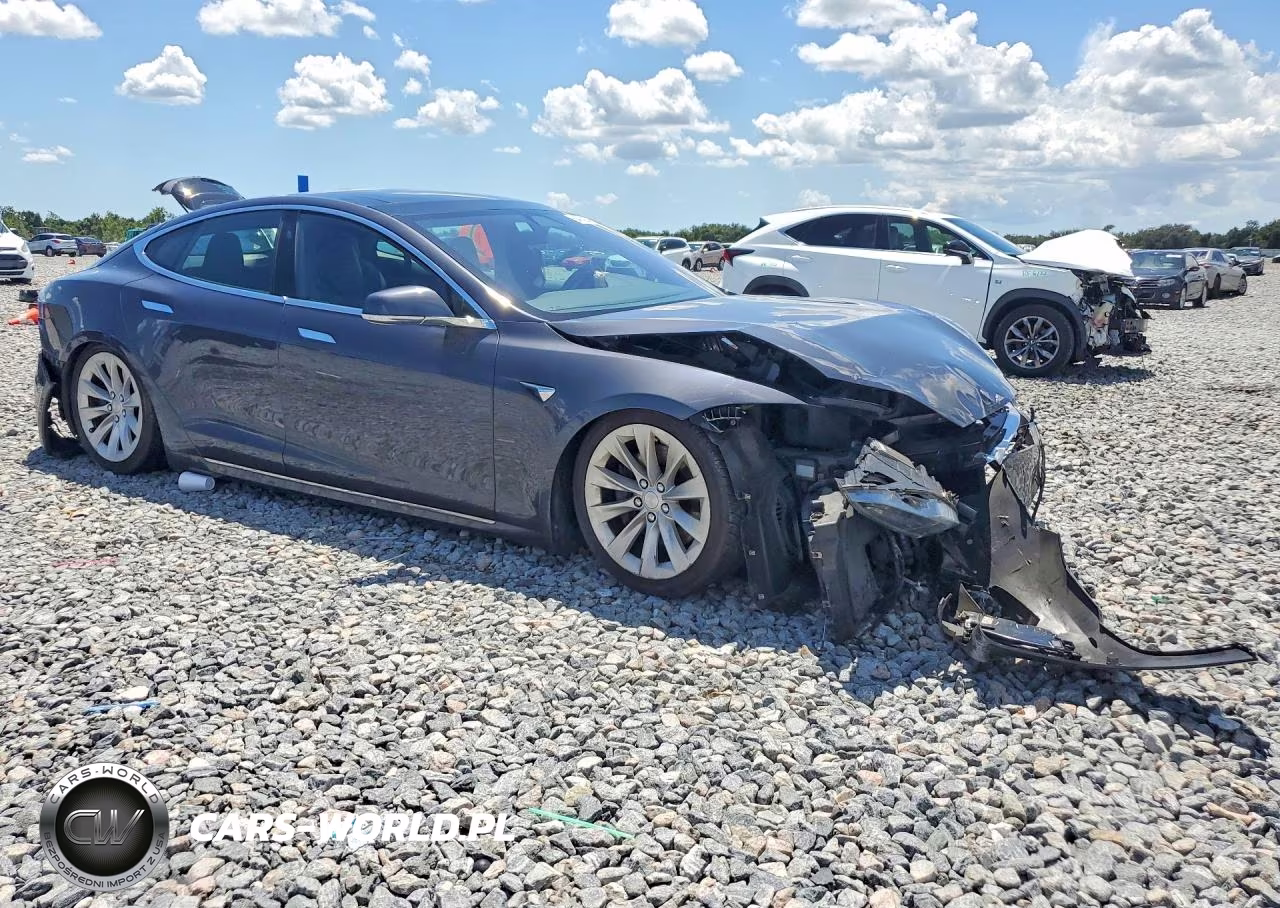 2018 Tesla Model S VIN:5YJSA1E26JF276062 - 4
