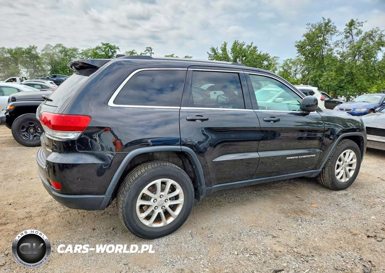 2014 Jeep Grand Cherokee Laredo VIN:1C4RJFAG3EC319496 - 3