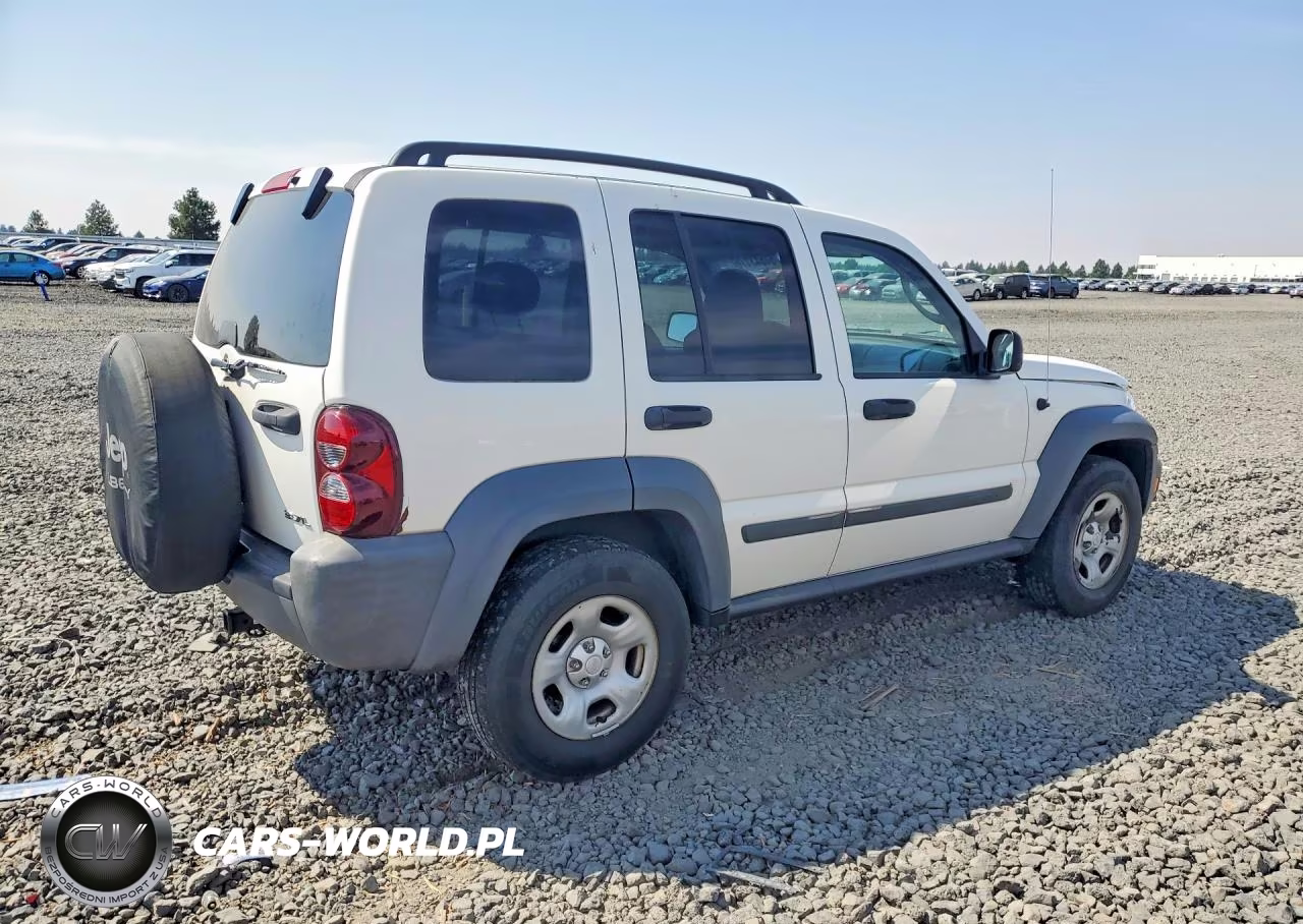 2006 Jeep Liberty Sport VIN:1J4GL48K86W275618 - 3