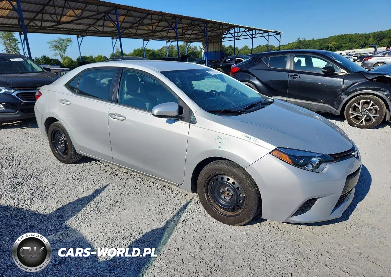 2015 Toyota Corolla Le VIN:2T1BURHEXFC268747 - 4