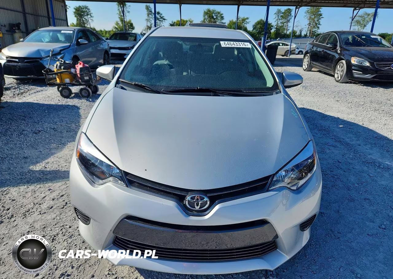 2015 Toyota Corolla Le VIN:2T1BURHEXFC268747 - 5