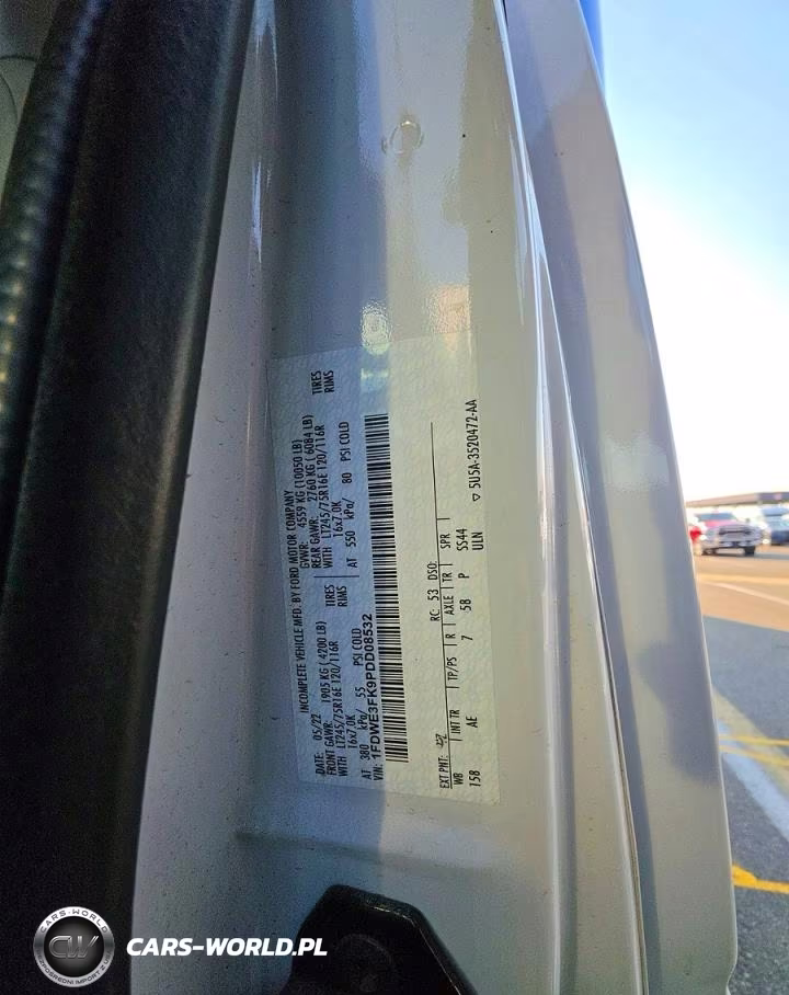 2023 Ford Econoline E350 Super Duty Cutaway Van VIN:1FDWE3FK9PDD08532 - 10