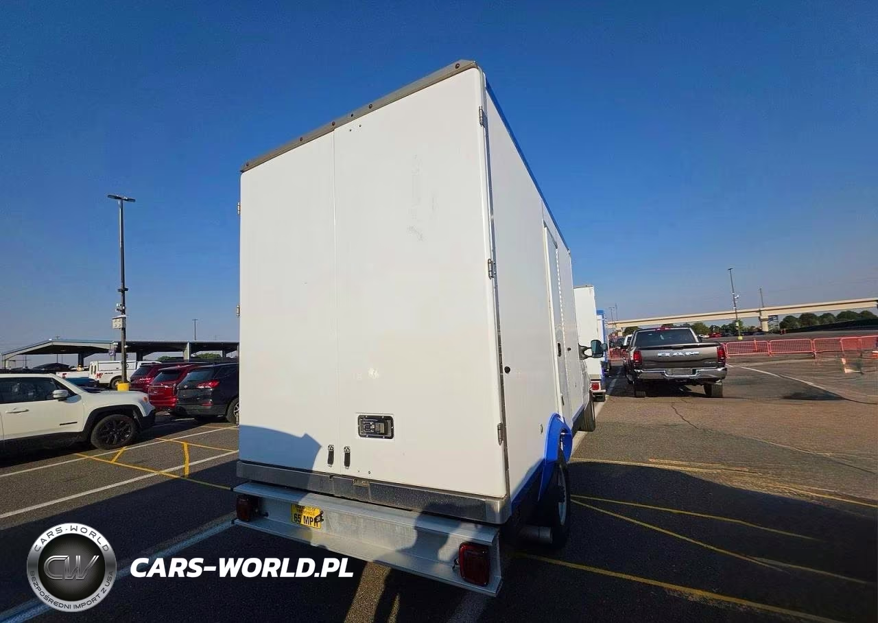 2023 Ford Econoline E350 Super Duty Cutaway Van VIN:1FDWE3FK9PDD08532 - 4