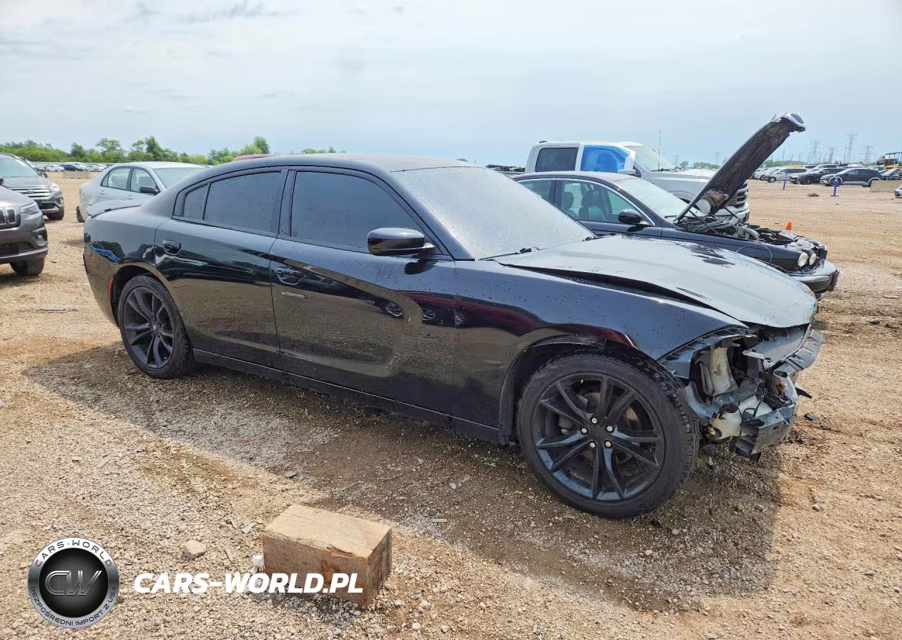 2018 Dodge Charger Sxt VIN:2C3CDXBG2JH289369 - 4