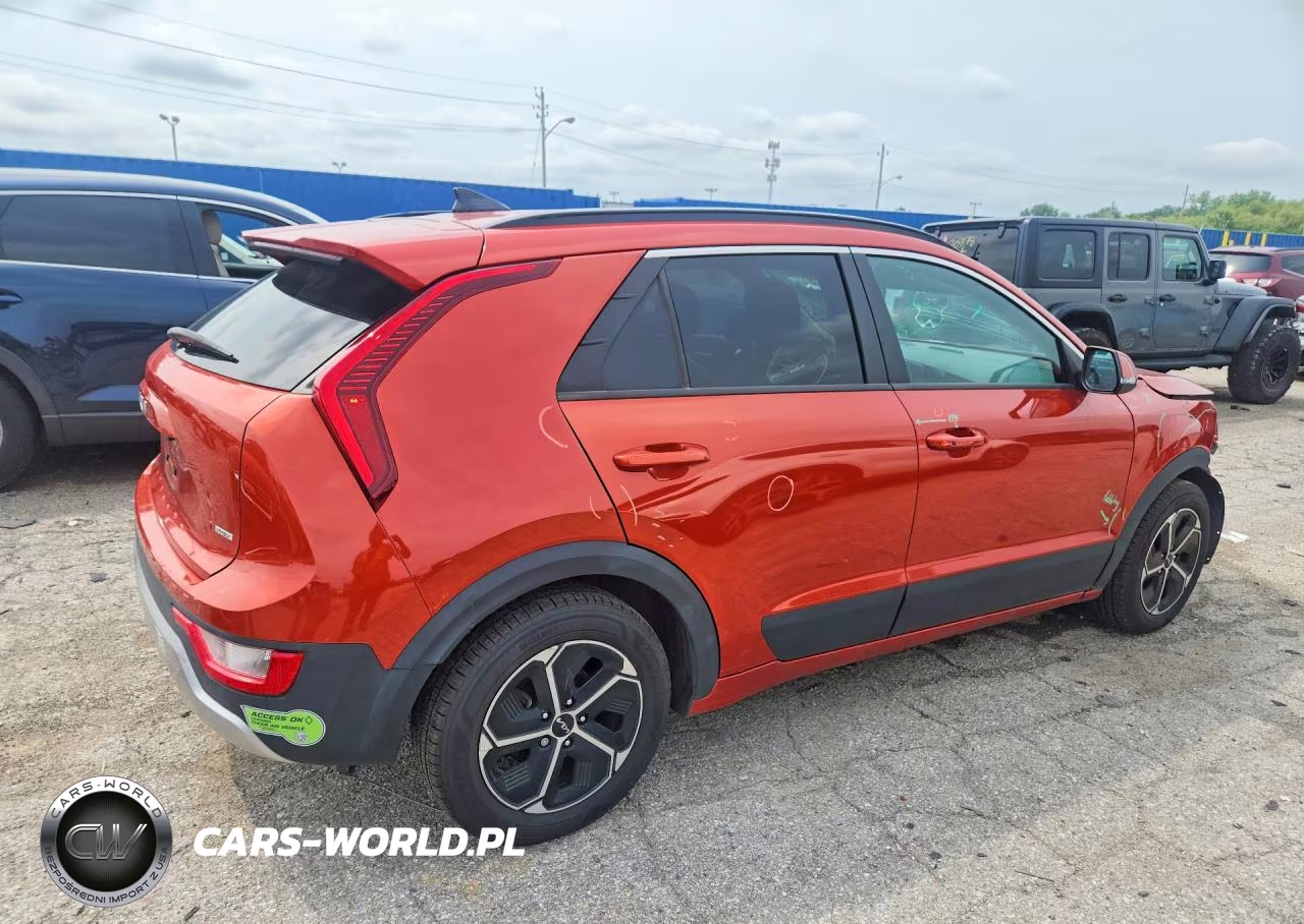 2023 Kia Niro Ex VIN:KNDCS3LF4P5066444 - 3