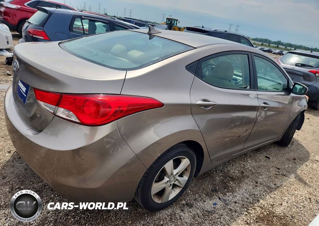 2013 Hyundai Elantra Gls VIN:5NPDH4AE3DH394226 - 3