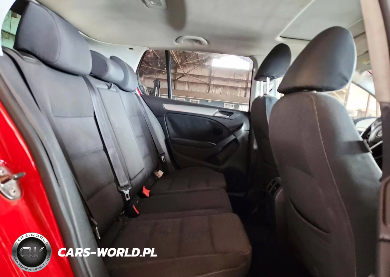 2012 Volkswagen Golf VIN:WVWDM7AJ0CW352678 - 10