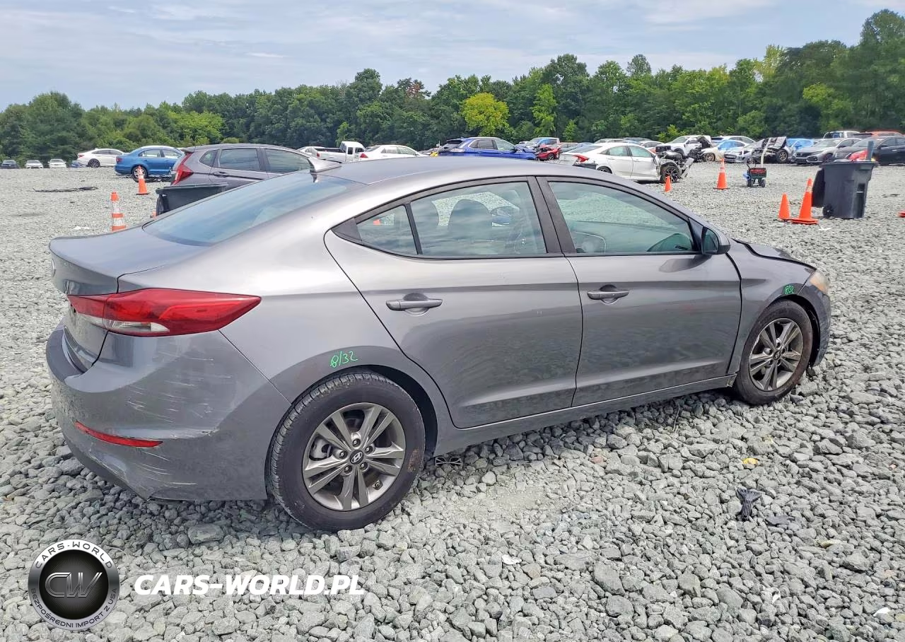 2018 Hyundai Elantra Sel VIN:5NPD84LF6JH269318 - 3