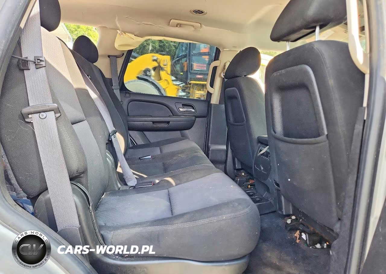 2010 Chevrolet Tahoe K1500 Ls VIN:1GNUKAE0XAR229526 - 11
