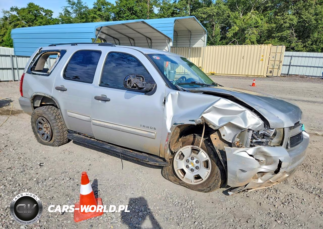 2010 Chevrolet Tahoe K1500 Ls VIN:1GNUKAE0XAR229526 - 4
