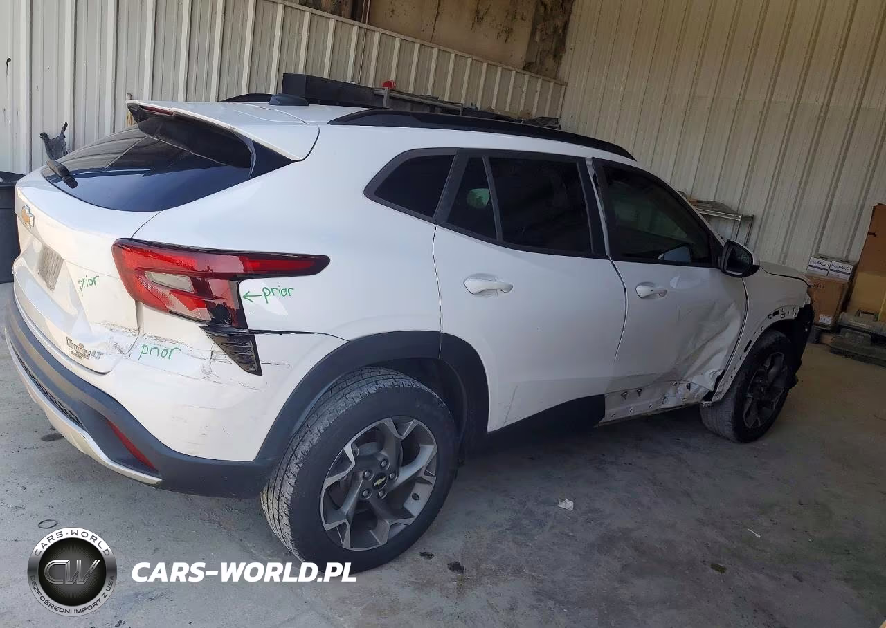 2024 Chevrolet Trax 1Lt VIN:KL77LHE24RC030755 - 3