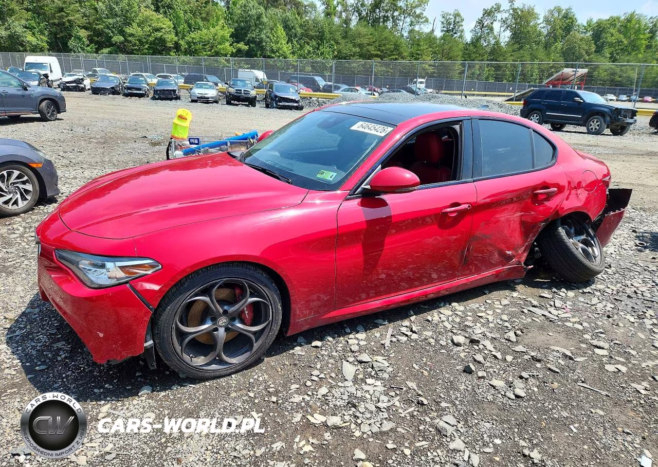 2018 Alfa Romeo Giulia Ti Q4 VIN:ZARFAEEN0J7572788 - 1