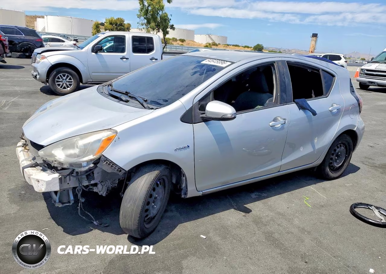 2015 Toyota Prius C Two