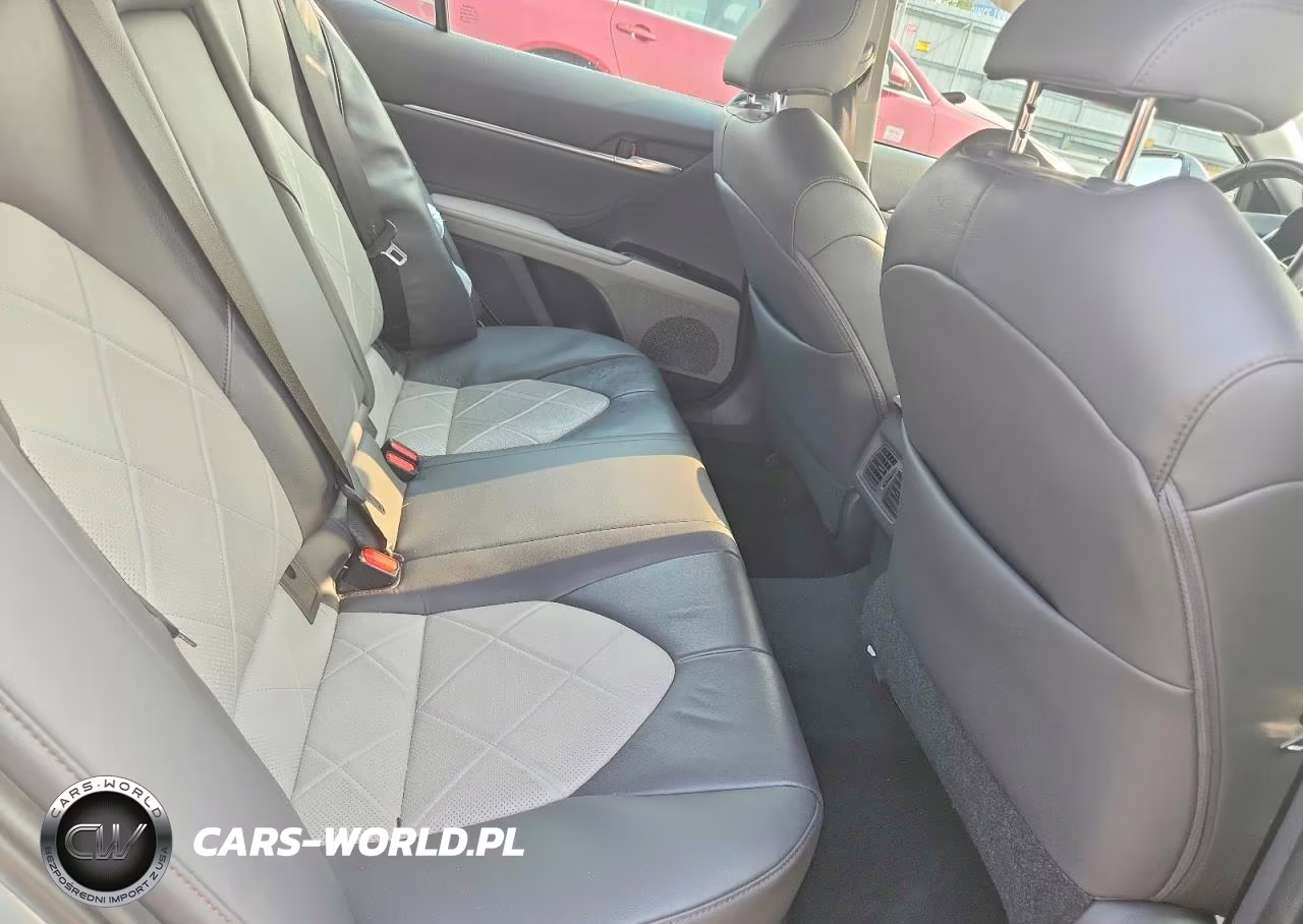2018 Toyota Camry Xle VIN:4T1B11HK8JU036400 - 10