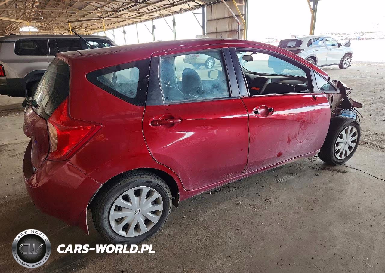 2015 Nissan Versa Note S Plus VIN:3N1CE2CP1FL357964 - 3
