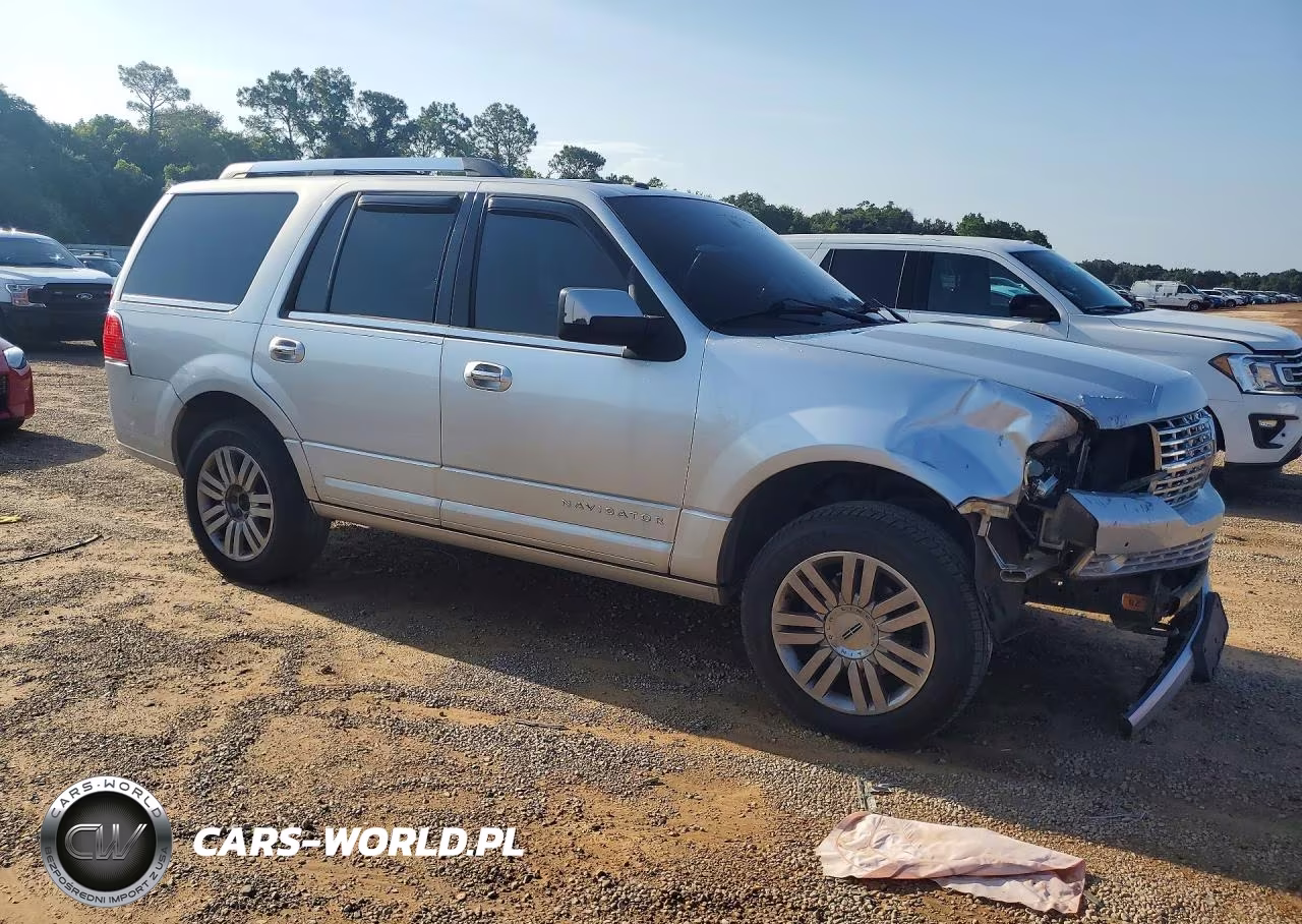 2011 Lincoln Navigator VIN:5LMJJ2H5XBEJ07990 - 4