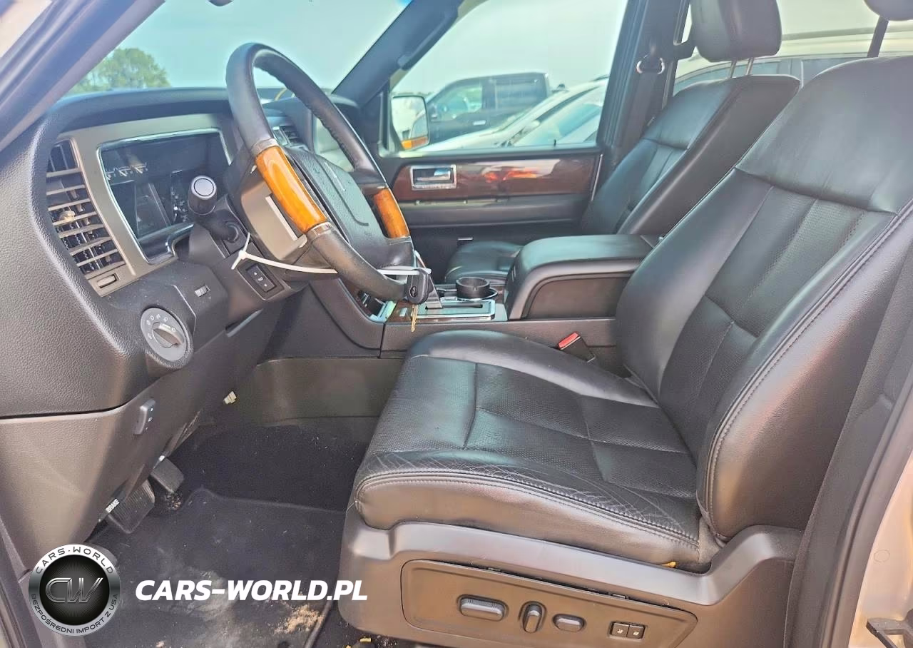 2011 Lincoln Navigator VIN:5LMJJ2H5XBEJ07990 - 7