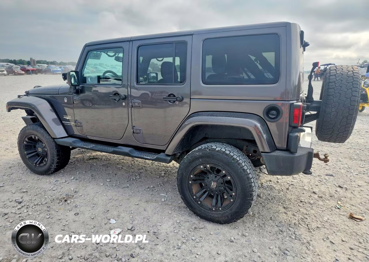 2014 Jeep Wrangler Unlimited Sahara VIN:1C4BJWEG2EL258623 - 2