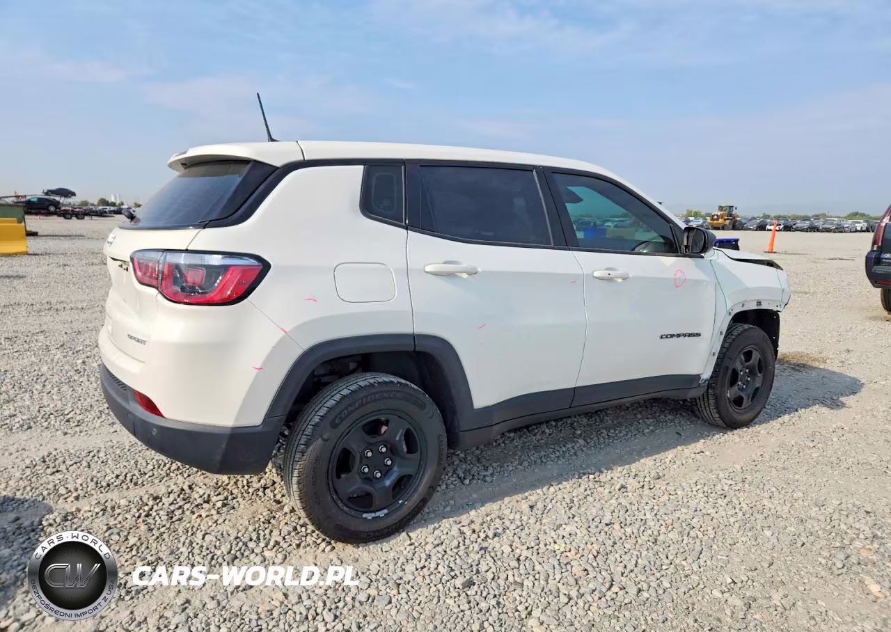 2018 Jeep Compass Sport VIN:3C4NJDAB8JT307558 - 3