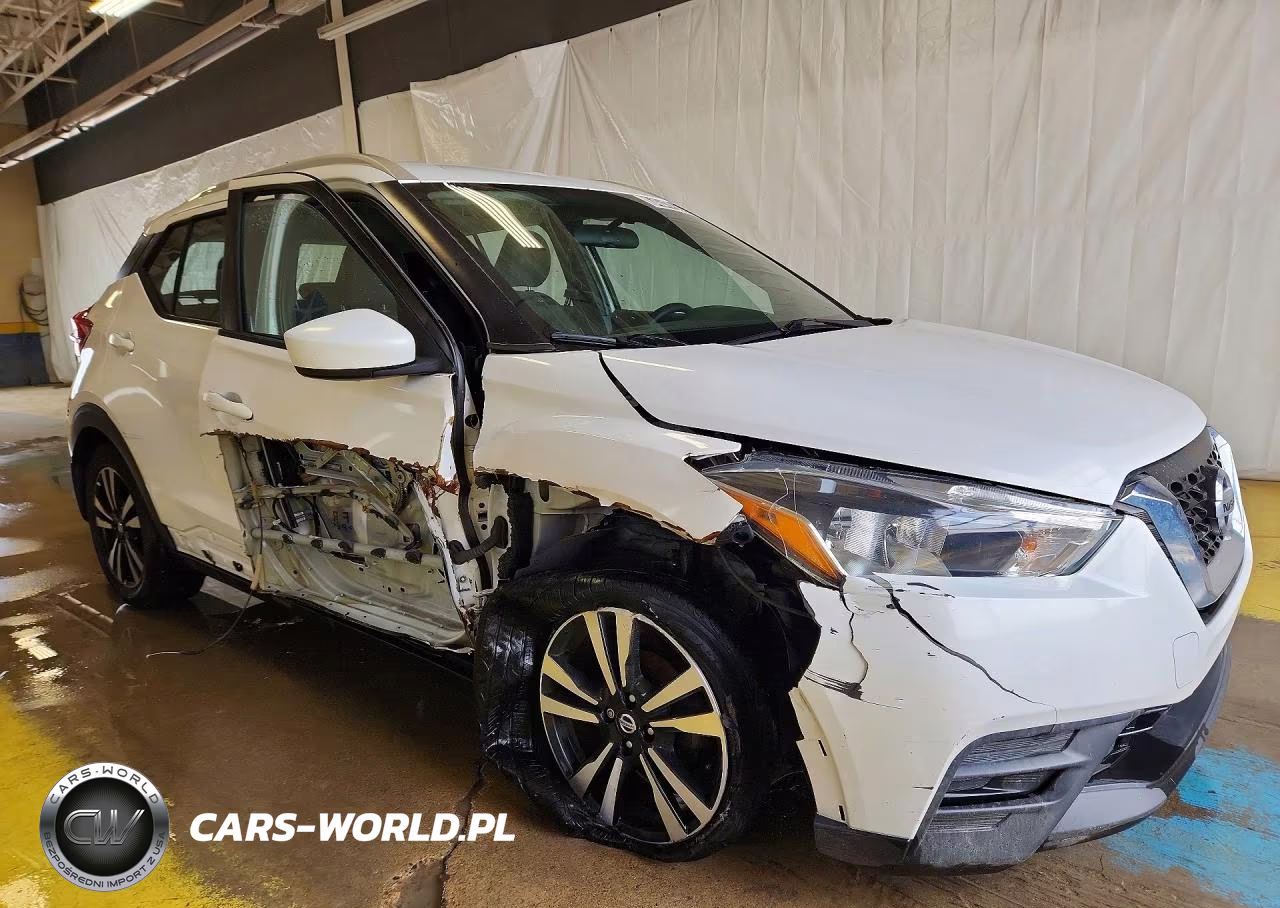 2019 Nissan Kicks Sv VIN:3N1CP5CU7KL542208 - 4