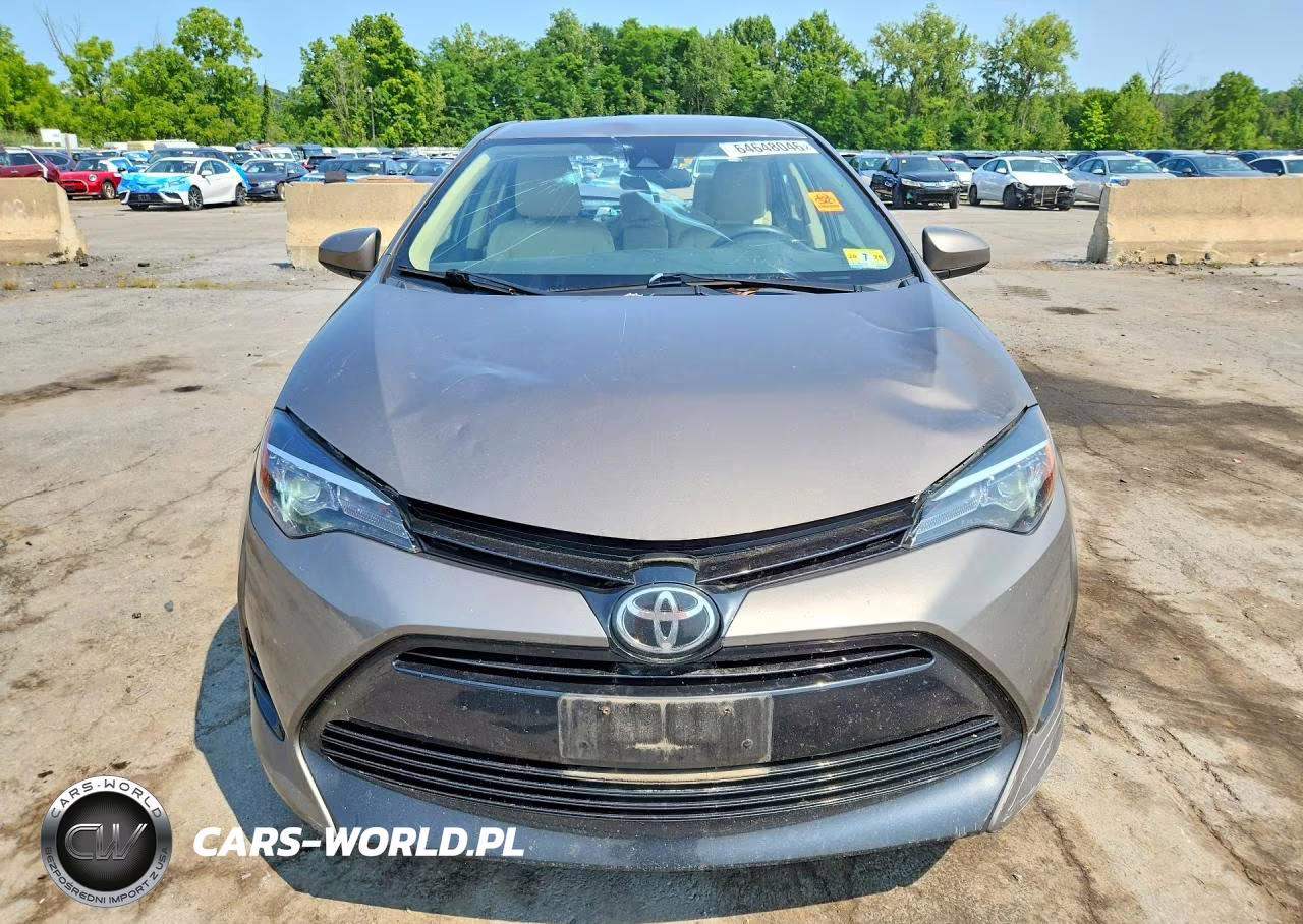 2017 Toyota Corolla Le VIN:2T1BURHE7HC899815 - 5