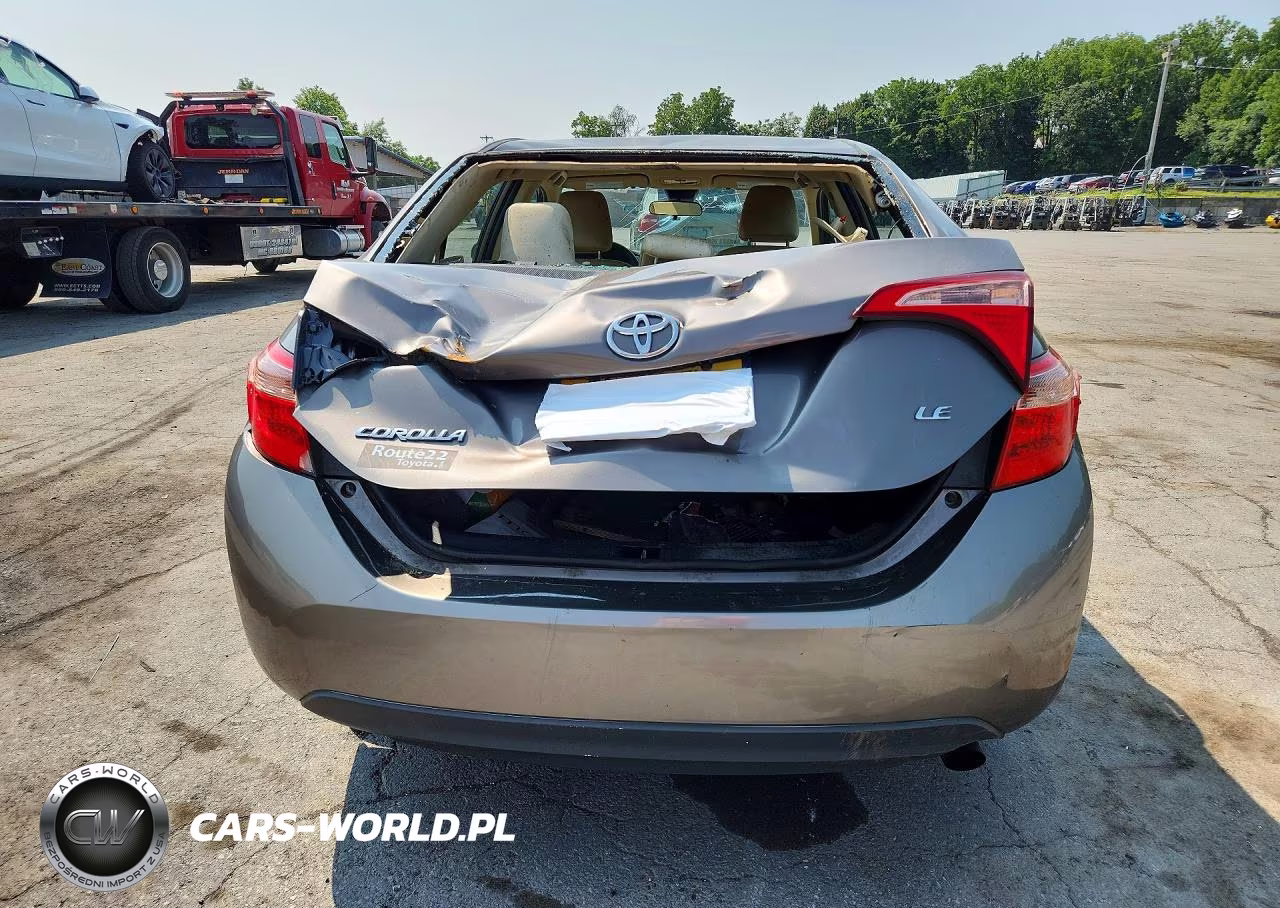 2017 Toyota Corolla Le VIN:2T1BURHE7HC899815 - 6