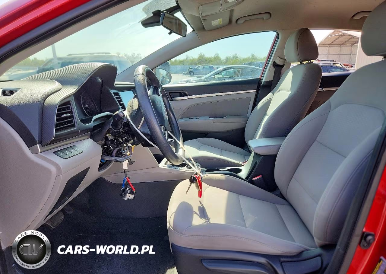 2019 Hyundai Elantra Sel VIN:5NPD84LF7KH449652 - 7