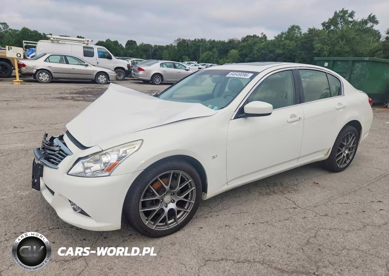2015 Infiniti Q40 Base
