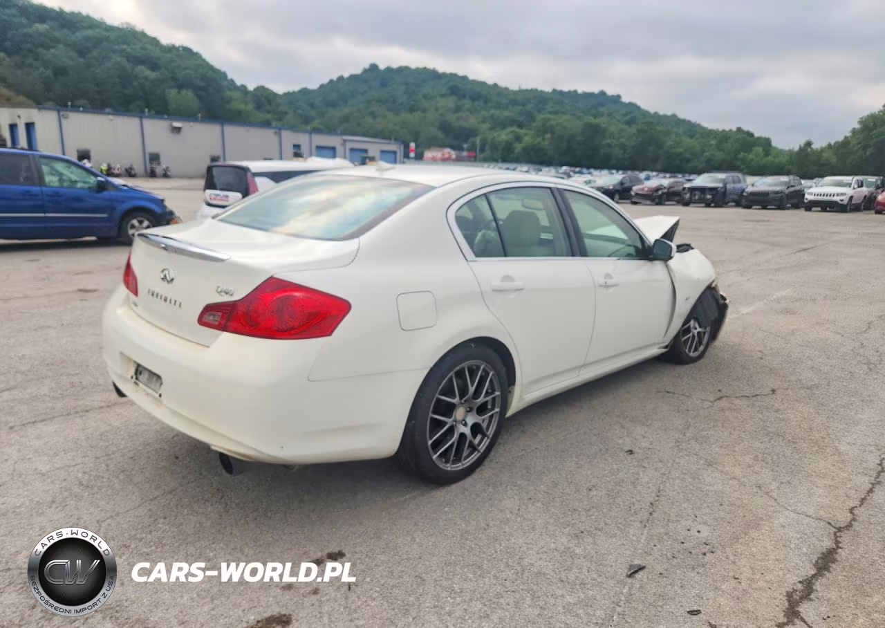 2015 Infiniti Q40 Base VIN:JN1CV6AR0FM523702 - 3