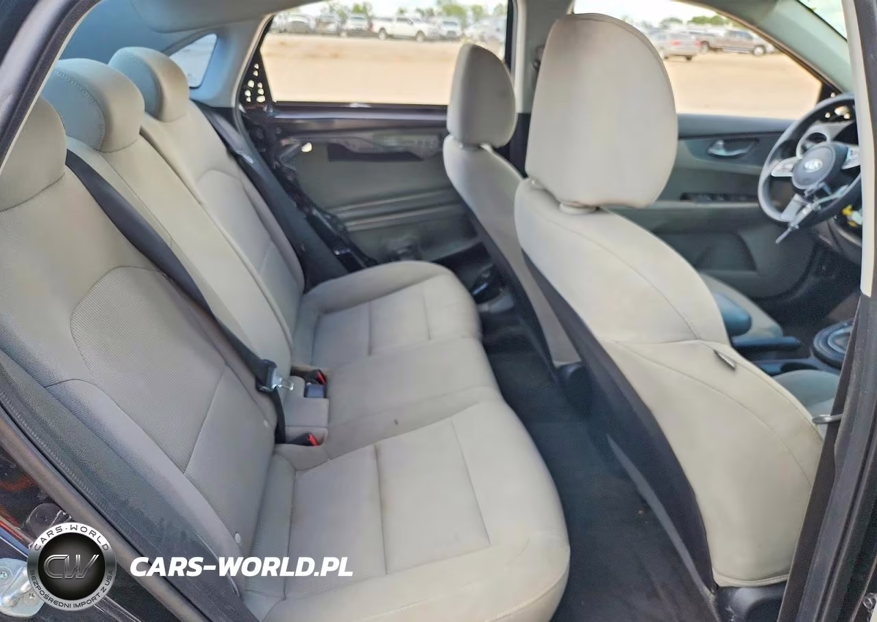 2020 Kia Forte 4D VIN:3KPF24AD1LE141023 - 10