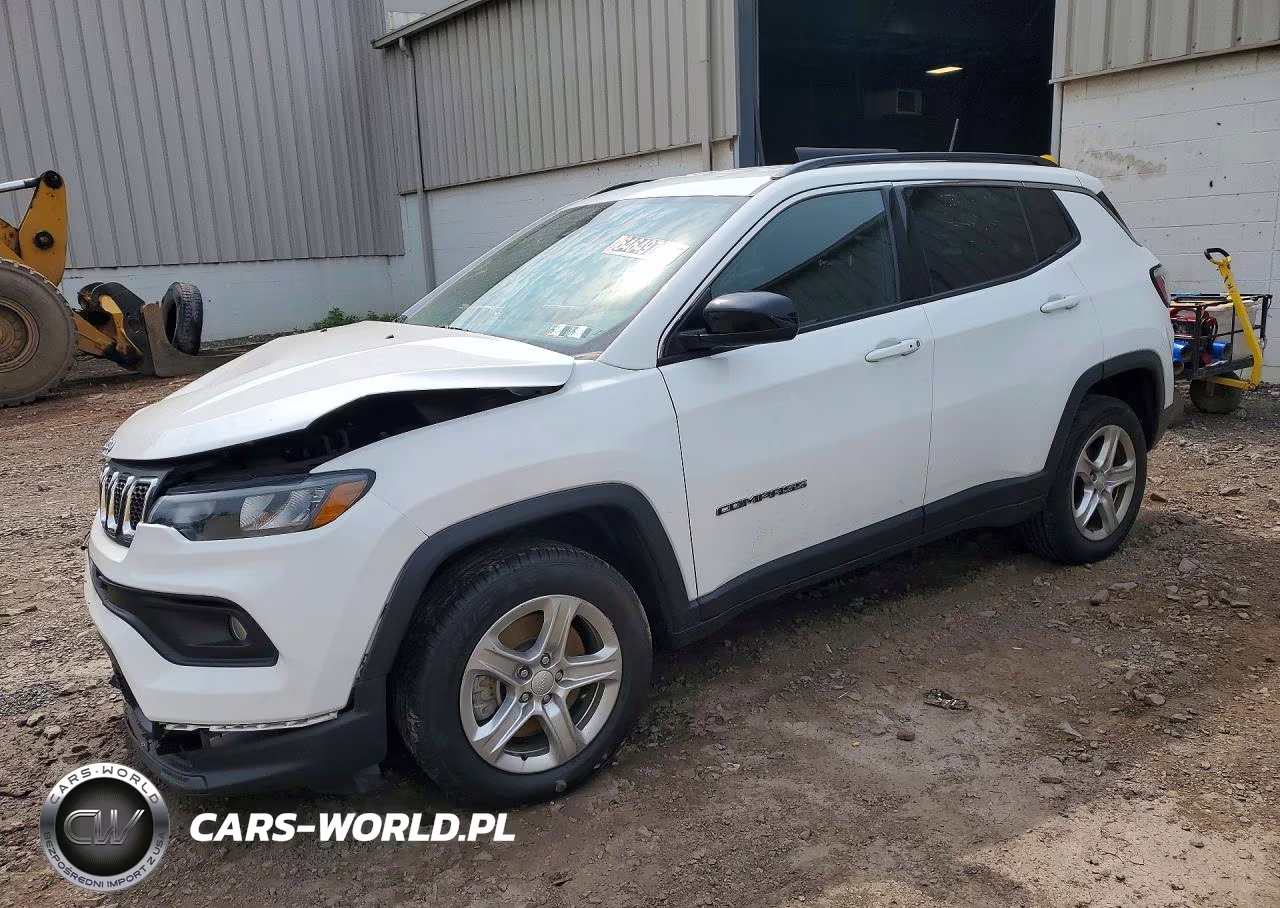 2023 Jeep Compass Latitude – zdjęcie 1 z 14