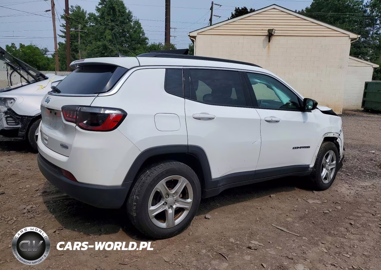 2023 Jeep Compass Latitude VIN:3C4NJDBN1PT561646 - 3