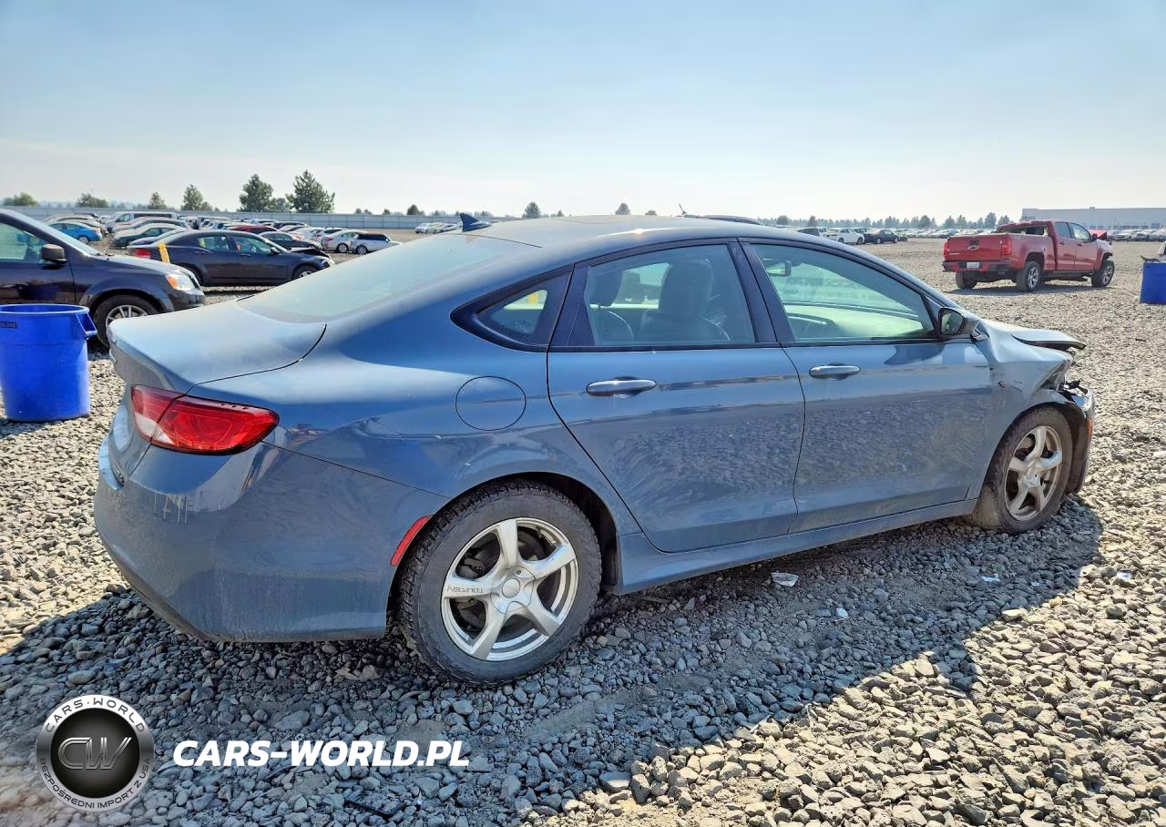 2015 Chrysler 200 S VIN:1C3CCCDG6FN686896 - 3
