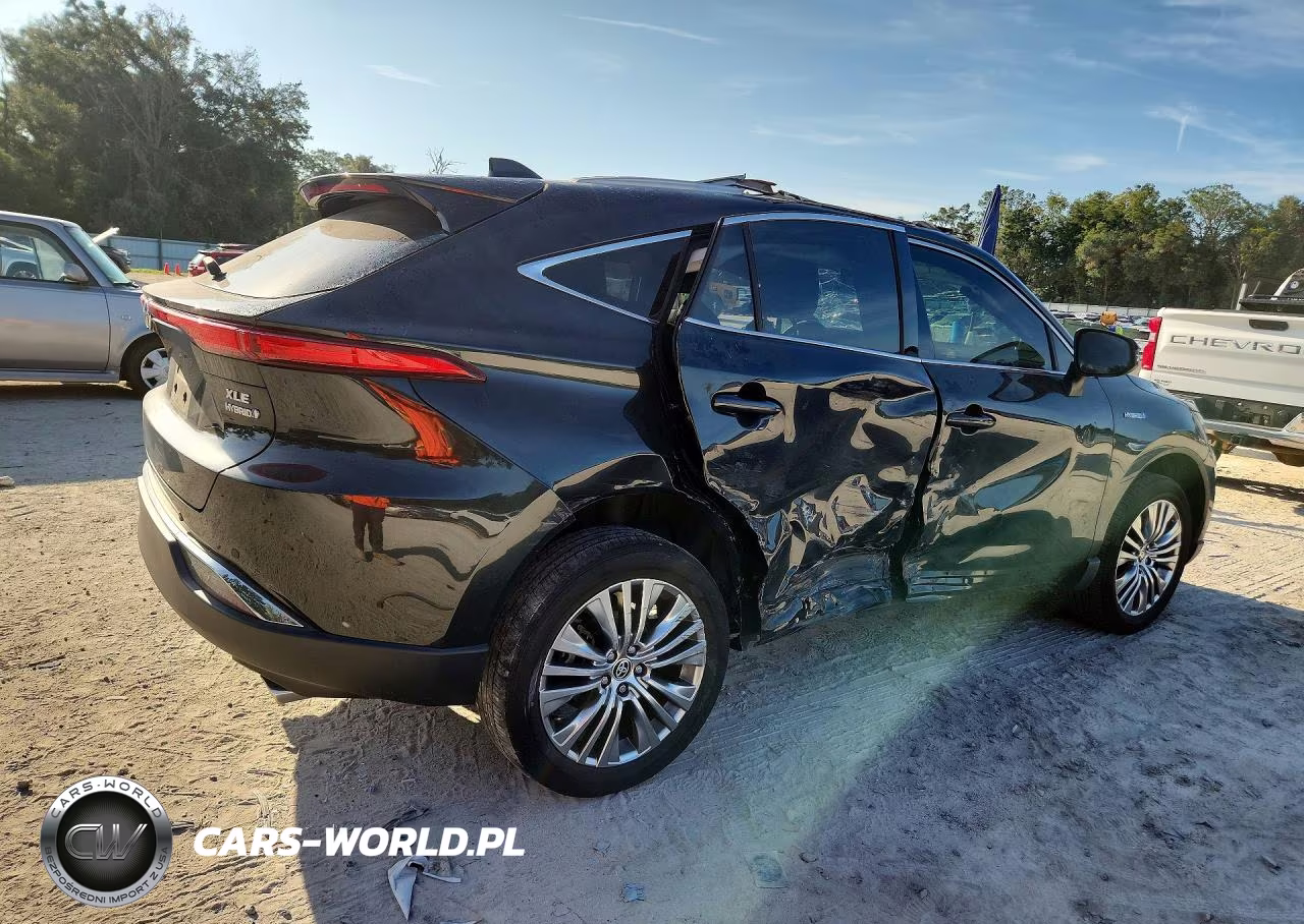 2021 Toyota Venza Xle VIN:JTEAAAAH0MJ041817 - 3
