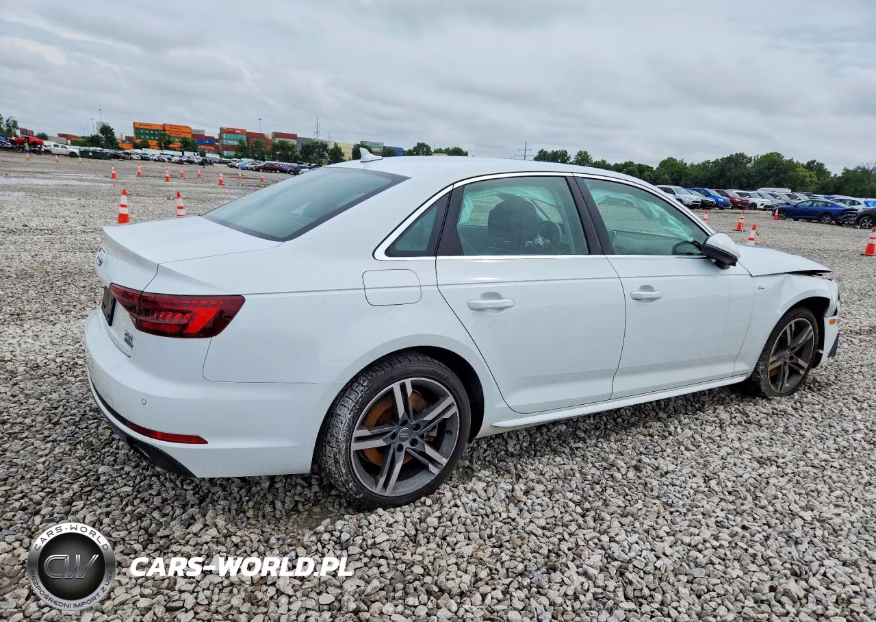 2018 Audi A4 Premium Plus VIN:WAUENAF41JN003059 - 3