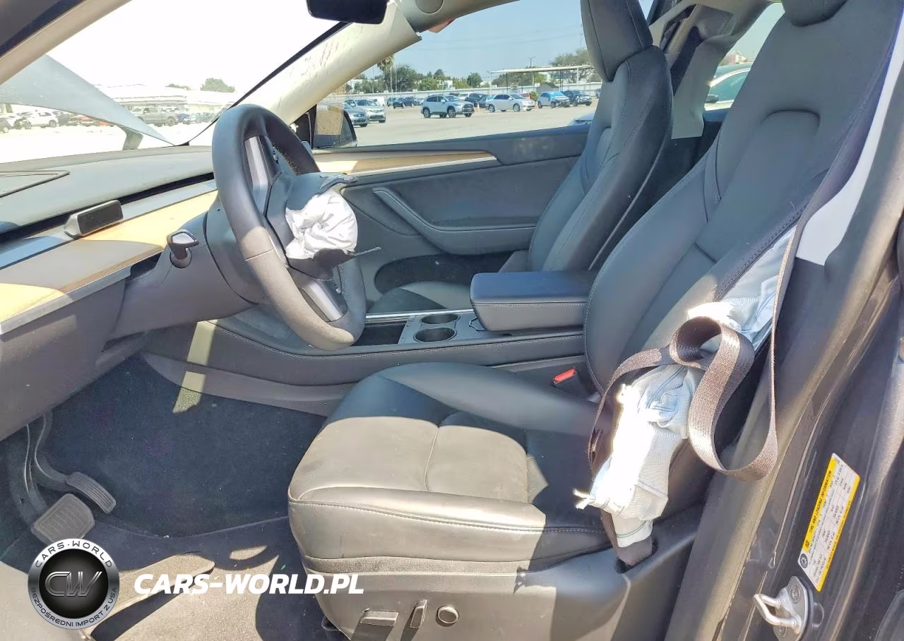 2023 Tesla Model Y VIN:7SAYGDEE1PA147479 - 7