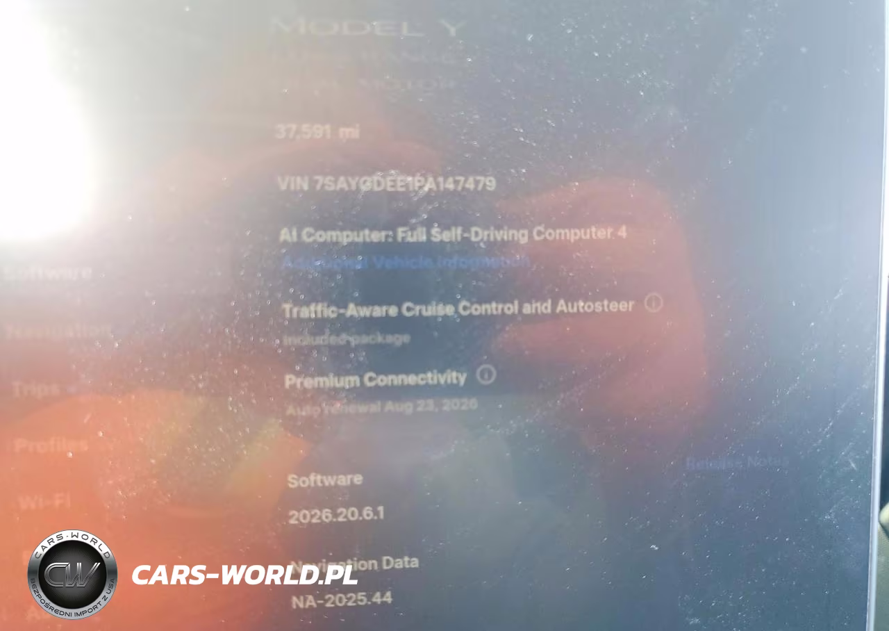 2023 Tesla Model Y VIN:7SAYGDEE1PA147479 - 9