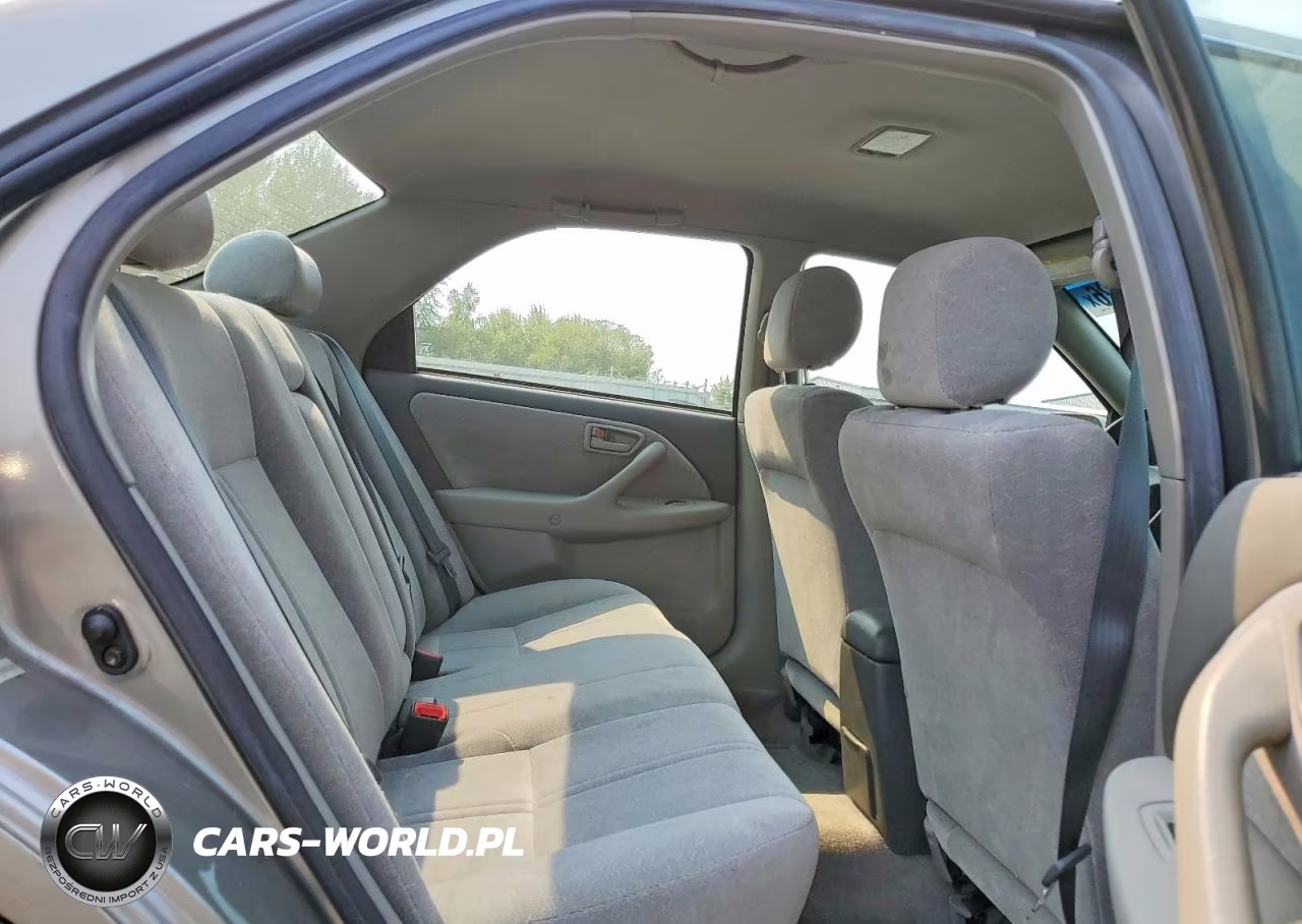 1999 Toyota Camry Le VIN:JT2BG22K4X0331925 - 10