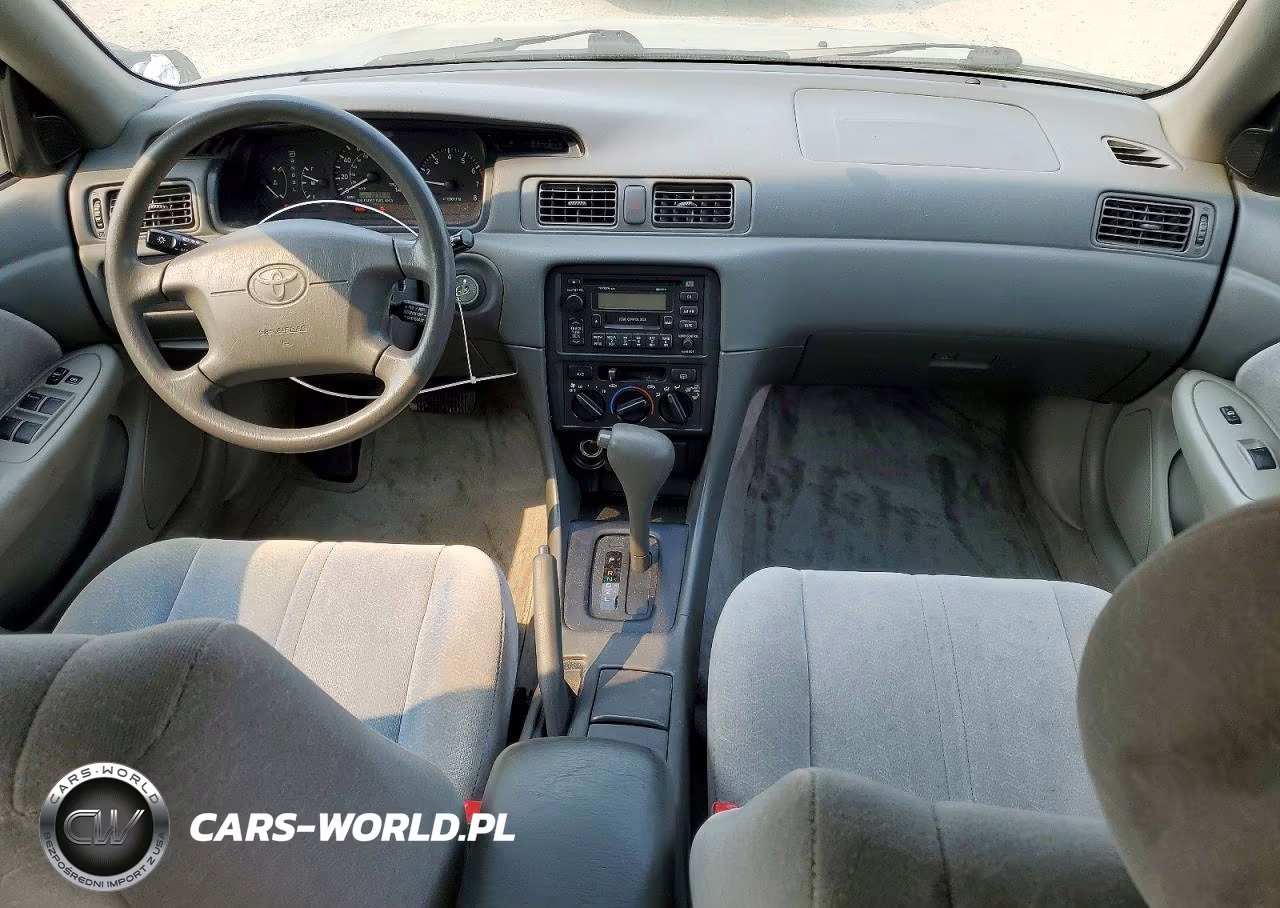 1999 Toyota Camry Le VIN:JT2BG22K4X0331925 - 8