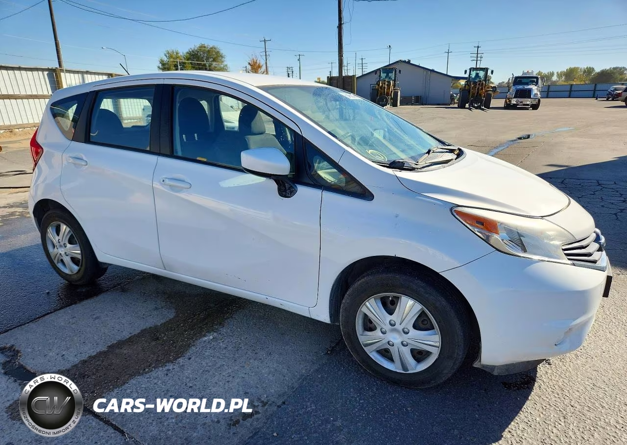 2015 Nissan Versa Note S Plus VIN:3N1CE2CP3FL427027 - 4