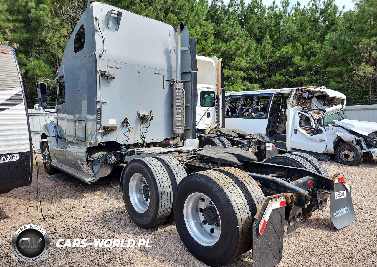 2007 Freightliner Columbia 120 Semi Truck VIN:1FUJA6CK37LX69675 - 2